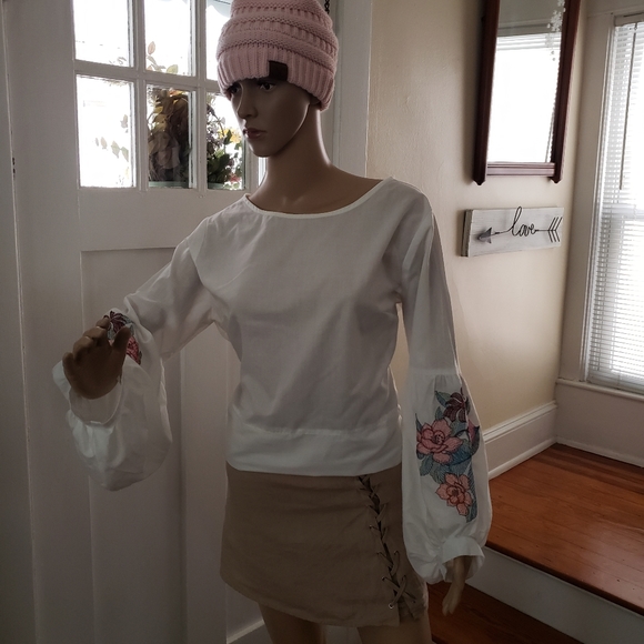 Favlux White Balloon Sleeved Embroidery Boho Top sz L - Picture 2 of 4